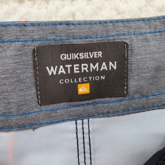 Quiksilver Waterman Blue Red Hybrid 9” Trunks Board Shorts Drawstrings Mens 31 - Picture 9 of 12